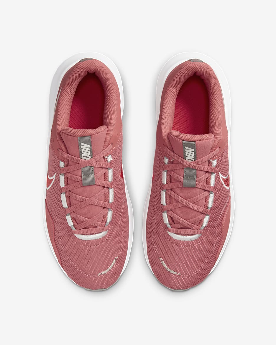 Nike legend trainer red best sale